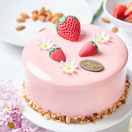 漂亮莓莓慕思蛋糕